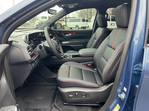 New 2026 Chevrolet Traverse RS image 35