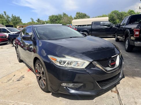 Used 2017 Nissan Maxima 3.5 S FWD image 3