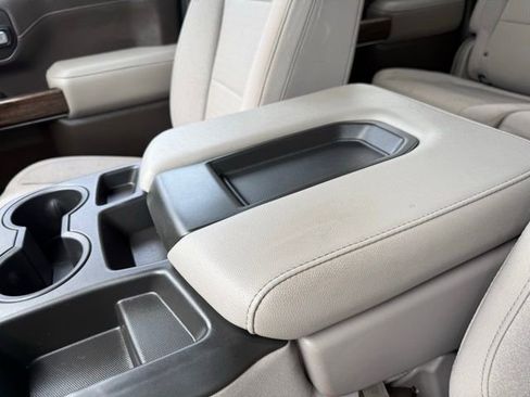 Used 2021 GMC Sierra 3500 SLE w/ SLE Value Package image 29