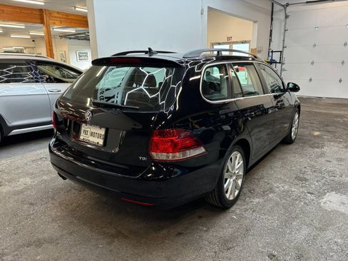 Used 2012 Volkswagen Jetta TDI FWD image 7