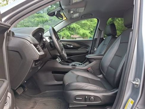 Certified 2023 GMC Terrain SLT w/ Tech Package AWD/4WD image 13