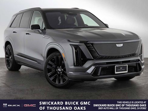 New 2026 Cadillac Lyriq Luxury image 1