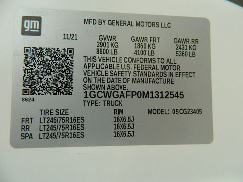 Used 2021 Chevrolet Express 2500 w/ Driver Convenience Package RWD image 24