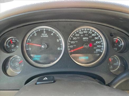 Used 2013 Chevrolet Avalanche LTZ image 7