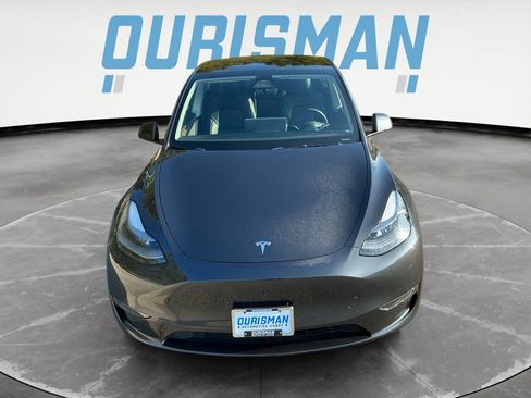 Used 2024 Tesla Model Y Long Range image 2
