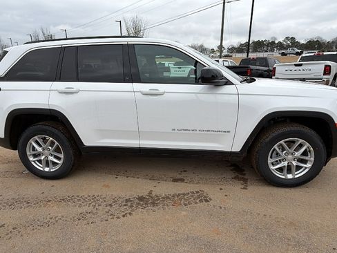 New 2026 Jeep Grand Cherokee Laredo X image 7