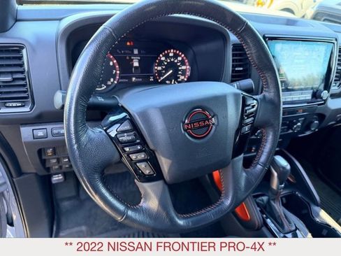 Used 2022 Nissan Frontier PRO-4X w/ Technology Package image 17