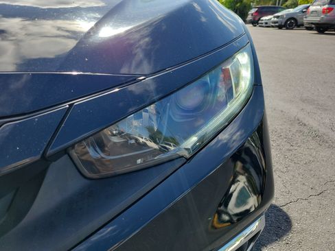 Used 2019 Honda Civic LX image 10