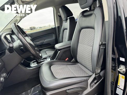 Used 2016 Chevrolet Colorado Z71 image 12