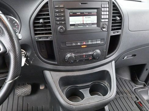 Used 2016 Mercedes-Benz Metris image 20