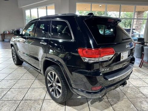Used 2017 Jeep Grand Cherokee Overland image 5