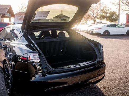 Used 2022 Tesla Model S Plaid image 31