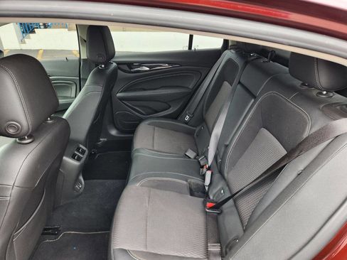 Used 2018 Buick Regal Preferred w/ Driver Confidence Package #1 image 16