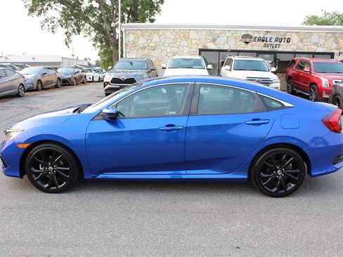 Used 2019 Honda Civic Sport image 4