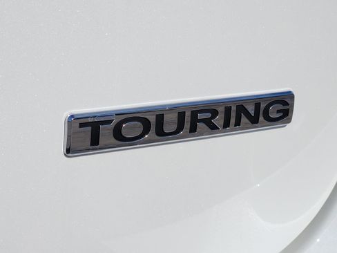 New 2026 Honda Odyssey Touring image 13