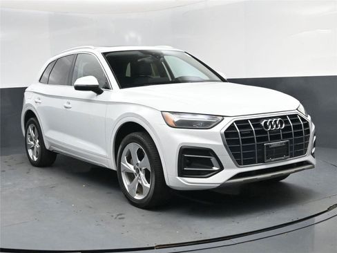 Used 2021 Audi Q5 Premium Plus w/ Premium Plus Package image 8