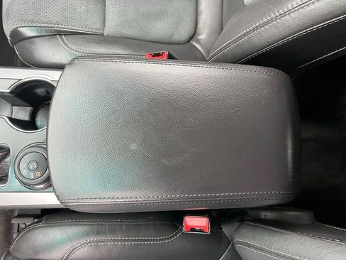 Used 2015 Ford Explorer XLT w/ Equipment Group 202A image 30