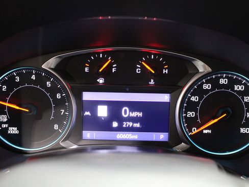 Used 2021 Chevrolet Equinox Premier image 29