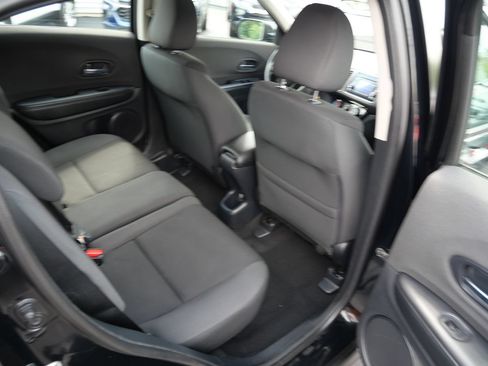 Used 2019 Honda HR-V LX image 20