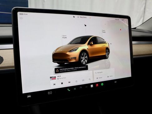Used 2023 Tesla Model Y Long Range image 30