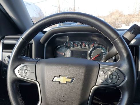 Used 2018 Chevrolet Silverado 1500 LT w/ LT Eassist Package image 11