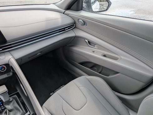 Certified 2026 Hyundai Elantra SEL FWD image 16