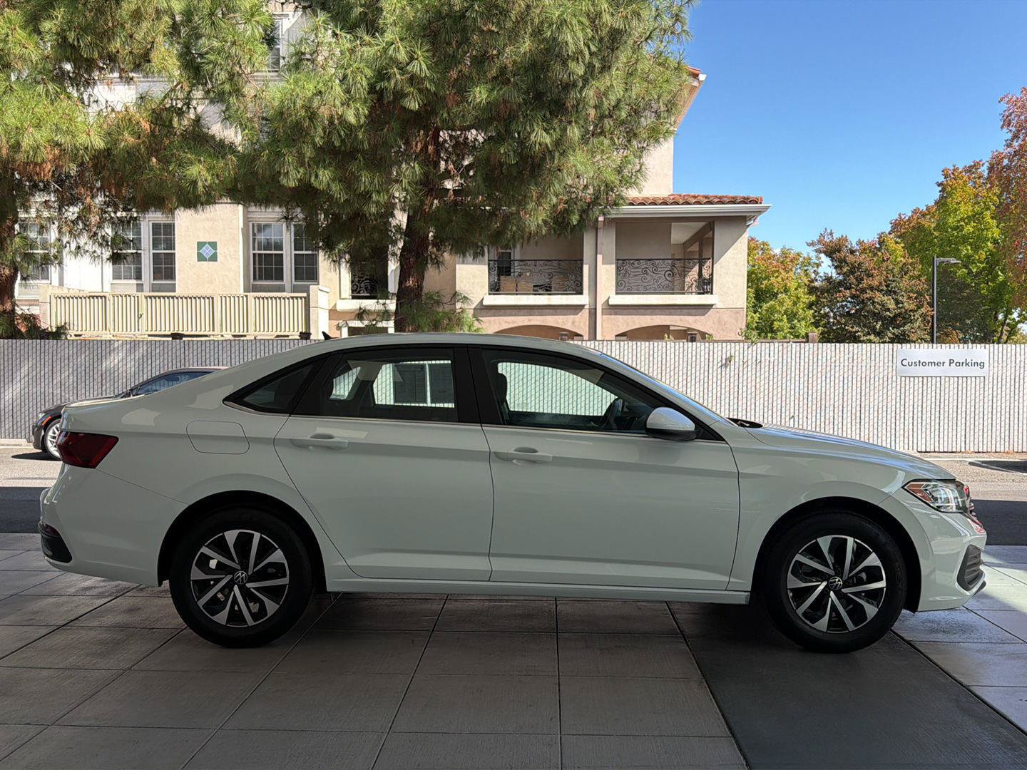 Used 2024 Volkswagen Jetta S FWD image 5