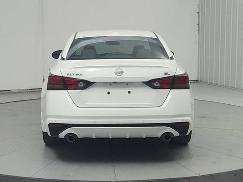 Used 2024 Nissan Altima 2.5 SL FWD image 7