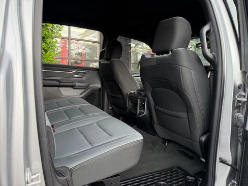 Used 2022 RAM 1500 Big Horn RWD image 41