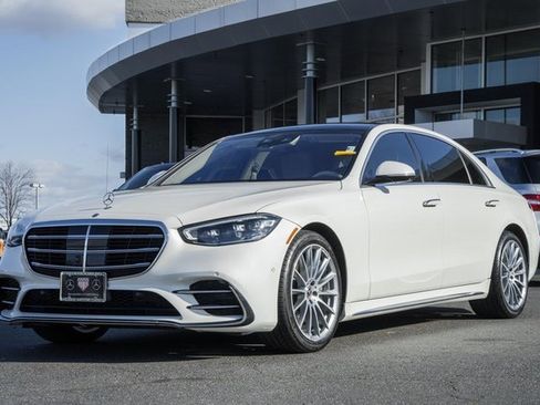 Certified 2022 Mercedes-Benz S 500 4MATIC image 3