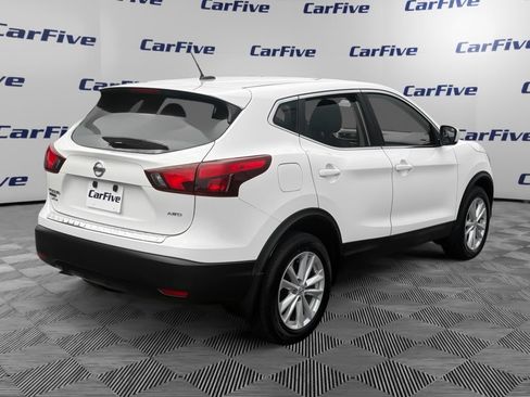 Used 2017 Nissan Rogue Sport S w/ S Appearance Package AWD/4WD image 6