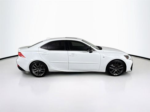 Used 2019 Lexus IS 300 F Sport image 11