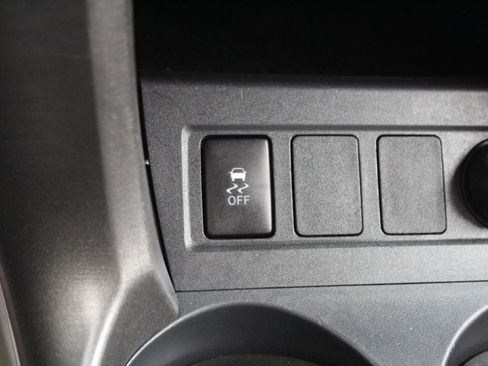 Used 2010 Toyota RAV4 4WD image 31