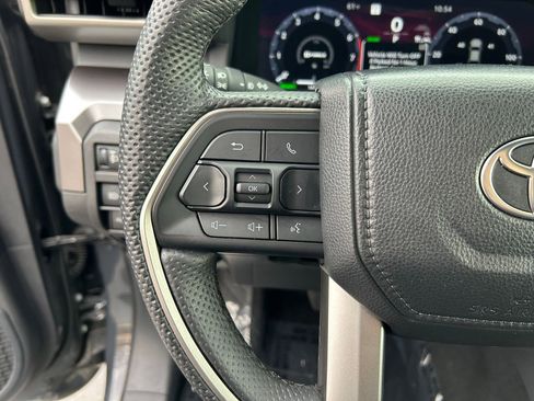 Used 2024 Toyota Tacoma TRD Off-Road image 14