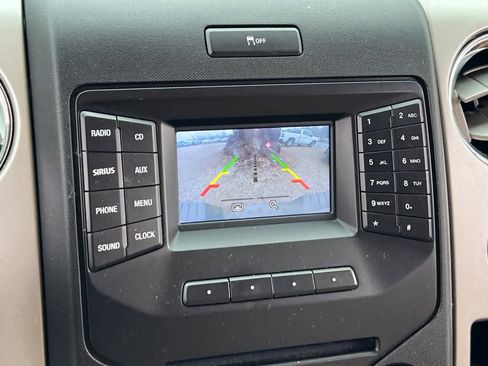 Used 2014 Ford F150 XLT w/ XLT Convenience Package image 19