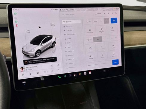 Used 2023 Tesla Model Y Long Range AWD/4WD image 14