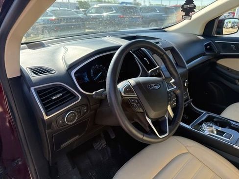 Used 2020 Ford Edge SEL w/ Convenience Package AWD/4WD image 11