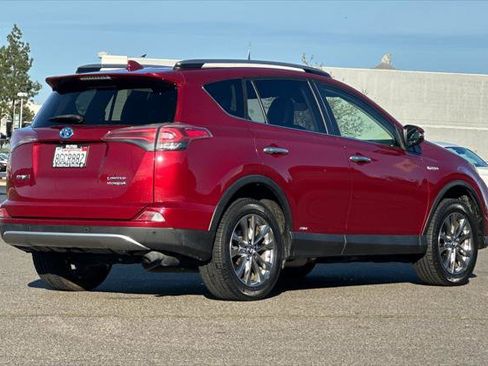 Certified 2018 Toyota RAV4 Limited w/ Advanced Technology Package image 2