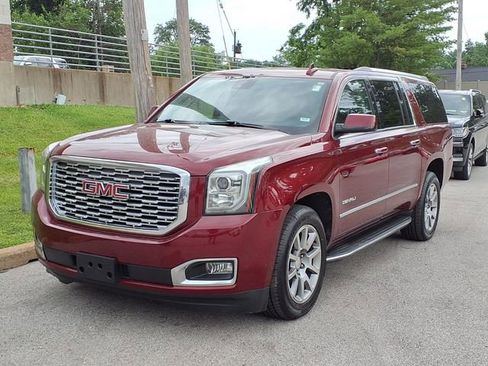 Used 2020 GMC Yukon XL Denali AWD/4WD image 1