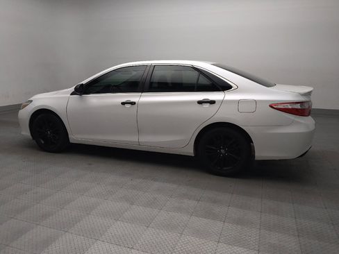 Used 2017 Toyota Camry FWD image 3