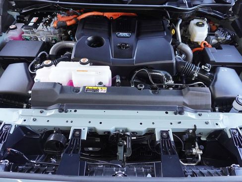 Certified 2024 Toyota Sequoia Limited image 33