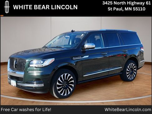 Used 2022 Lincoln Navigator Black Label image 1