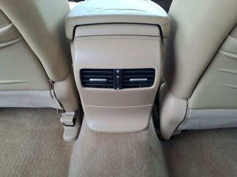 Used 2012 Honda Accord EX-L image 7