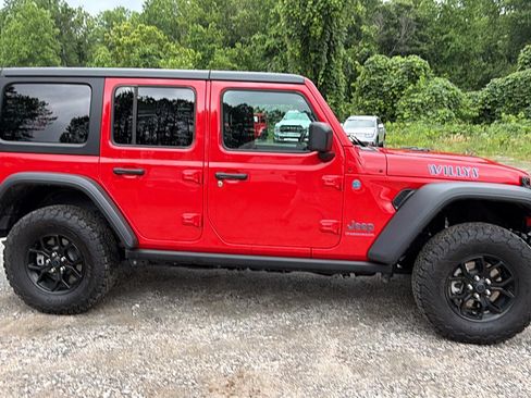 Used 2025 Jeep Wrangler Unlimited Sport S 4xe AWD/4WD image 7