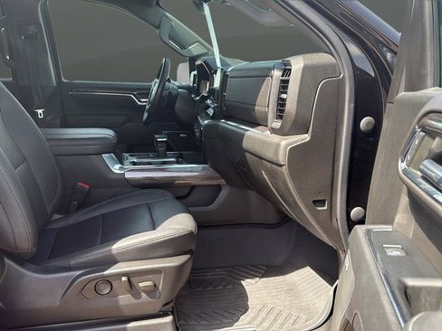 Used 2023 Chevrolet Silverado 1500 LTZ AWD/4WD image 20