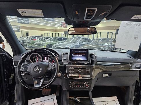 Used 2018 Mercedes-Benz GLS 550 4MATIC image 29