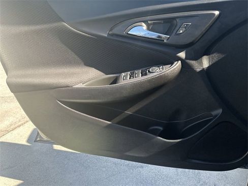 Used 2024 Chevrolet Malibu LT image 29