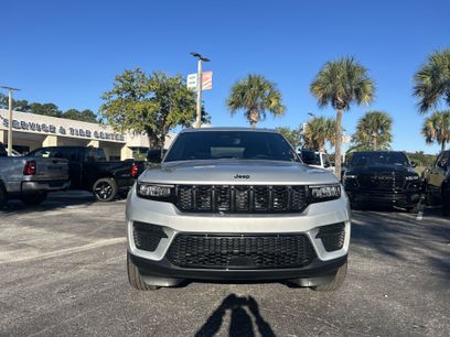 New 2025 Jeep Grand Cherokee Laredo