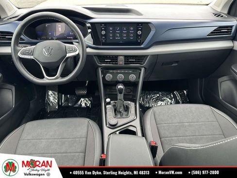 Used 2023 Volkswagen Taos SE w/ Panoramic Sunroof Package AWD/4WD image 15