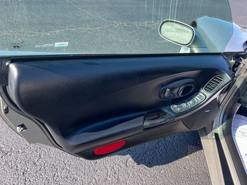 Used 1999 Chevrolet Corvette Coupe w/ Memory Pkg image 16